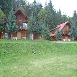 Helmcken Falls Lodge RV Park&Campsite
